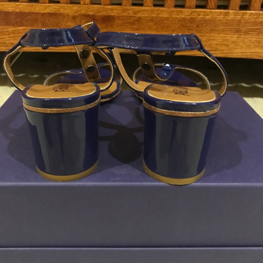Sandals - Picture 3 of 5